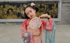 帝王受PLAY龙椅高肉NP